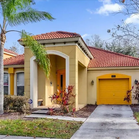Relaxing Villa Pool Near Disney